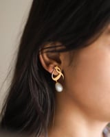 اخراص اذن بالحرف بتصميم عربي _متجر تفاصيل