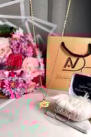 سلسال التخرج الاسم داخل القبعة ليزر - متجر تفاصيل