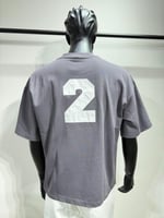 تي شيرت رمادي