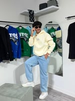 لطلب الطقم التوصل مع خدمة العملاء