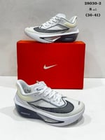 حذاء نسائي Nike Zoom Fly – أبيض × رمادي