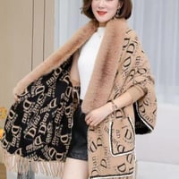 شال نسائي شتوي فرو(دبل فيس) من ماركة ديور (Dior) ج...