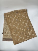 عروض حصرية من الشيلان النسائية (شتوية)من ماركة لوي...