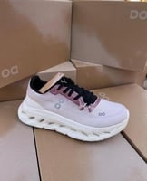 حذ نسائي من ماركة (ON Running)موديل(On Cloudtilt)