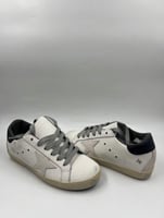 حذاء جولدن جوس Golden Goose