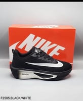 حذاء رياضي رجالي نايك Zoom X – خفيف ومريح