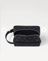 حقيبه رجالي من ماركة لويس فيتون(Louis Vuitton)مودي...