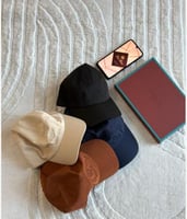 تشكيلة متنوعة من قبعات لوربيانا( loro piana )