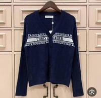 سترة نسائي من كريستيان ديور باللون الكحلي مع شعار...