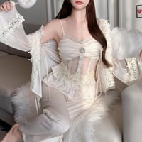 بيجاما الكرستالة الأنثوية الأنيقة مكونة من 3 قطع