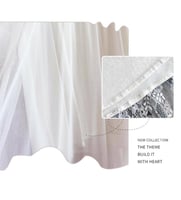 قميص الفيونكة الفرنسي بتصميم أنثوي وأنيق