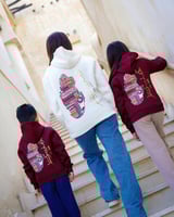 بلوفر بكم تعلو ومنكم تنتظر