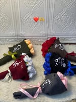 شال مع باقه ورد حسب الطلب