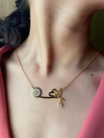 سلسال بالاسم مع ورده -متجر الرياض