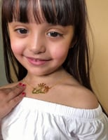 سلسال بناتي بالاسم مع التاج -متجر الرياض