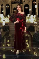 فستان مخملي بأكتاف مائلة وكشكش أمامي - لمسة ملكية...