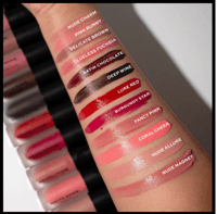 ريفلوشن احمر شفاه سائل مات بومب - لور ريد