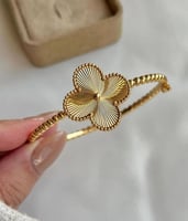 طقم إسوارة مع خاتم مستوحى من ماركة مطلية ذهب