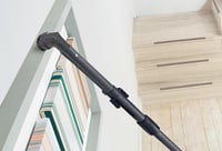 مكنسة برميل هيتاشى 18 لتر 2000 واط فضى CV-945F