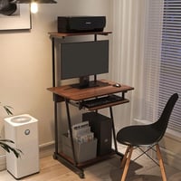 طاولة مكتب بني بعجلات ورفوف – عملي ويوفر عليك المس...