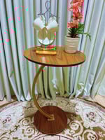 طاولة خشبية دائرية جانبية للأريكة بتصميم عصري على...