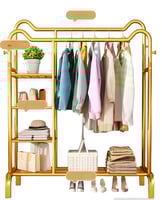 علاقة ملابس معدني بتصميم ذهبي فاخر مع أرفف متعددة...