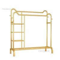 علاقة ملابس معدني بتصميم ذهبي فاخر مع أرفف متعددة...