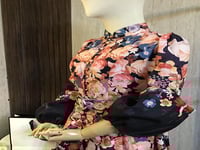 فستان نسائي