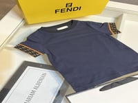 تيشيرت فندي أطفال