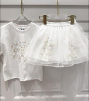 طقم ديور تيشرت+تنورة