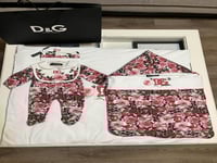 طقم مواليد دوتشي غابانا