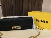 حقيبه فندي ماستر