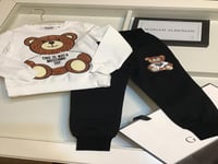 طقم موسكينو