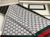 سكارف قوتشي