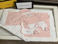 طقم مواليد فندي