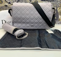 شنطة مواليد ديور فضي