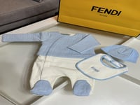 طقم فندي مواليد