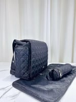 شنطة مواليد ديور اسود