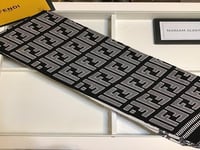 شال فندي شتوي