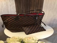 حقيبة لويس فيتون