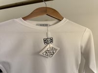 بلوزة لويفي ابيض