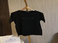 تيشيرت برادا اسود نسائي