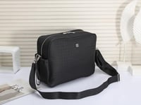 حقيبة جفنشي مواليد