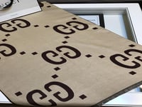 سكارف قوتشي