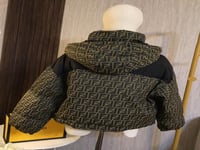 جاكيت فندي نسائي