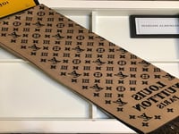 شال لويس فيتون