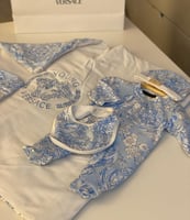 طقم مواليد فرزاتشي ازرق