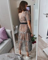 فستان نسائي