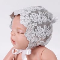 قبعه مواليد دانتيل ابيض بشريطه