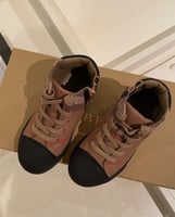 بوت بربري اسود